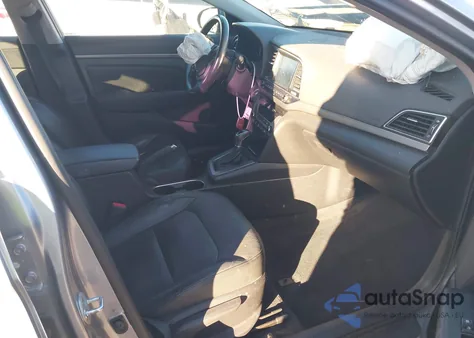 2017 Hyundai Elantra Limited из США, поврежденный, VIN 5NPD84LF1HH128585